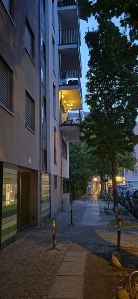 Balkon + 2 Zimmer teilmöbliert am Boxi — photo 1